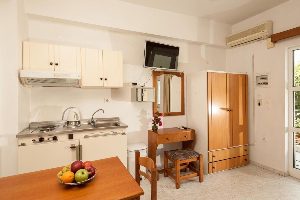 Niriis Hotel Kato Daratso Ngoại thất bức ảnh