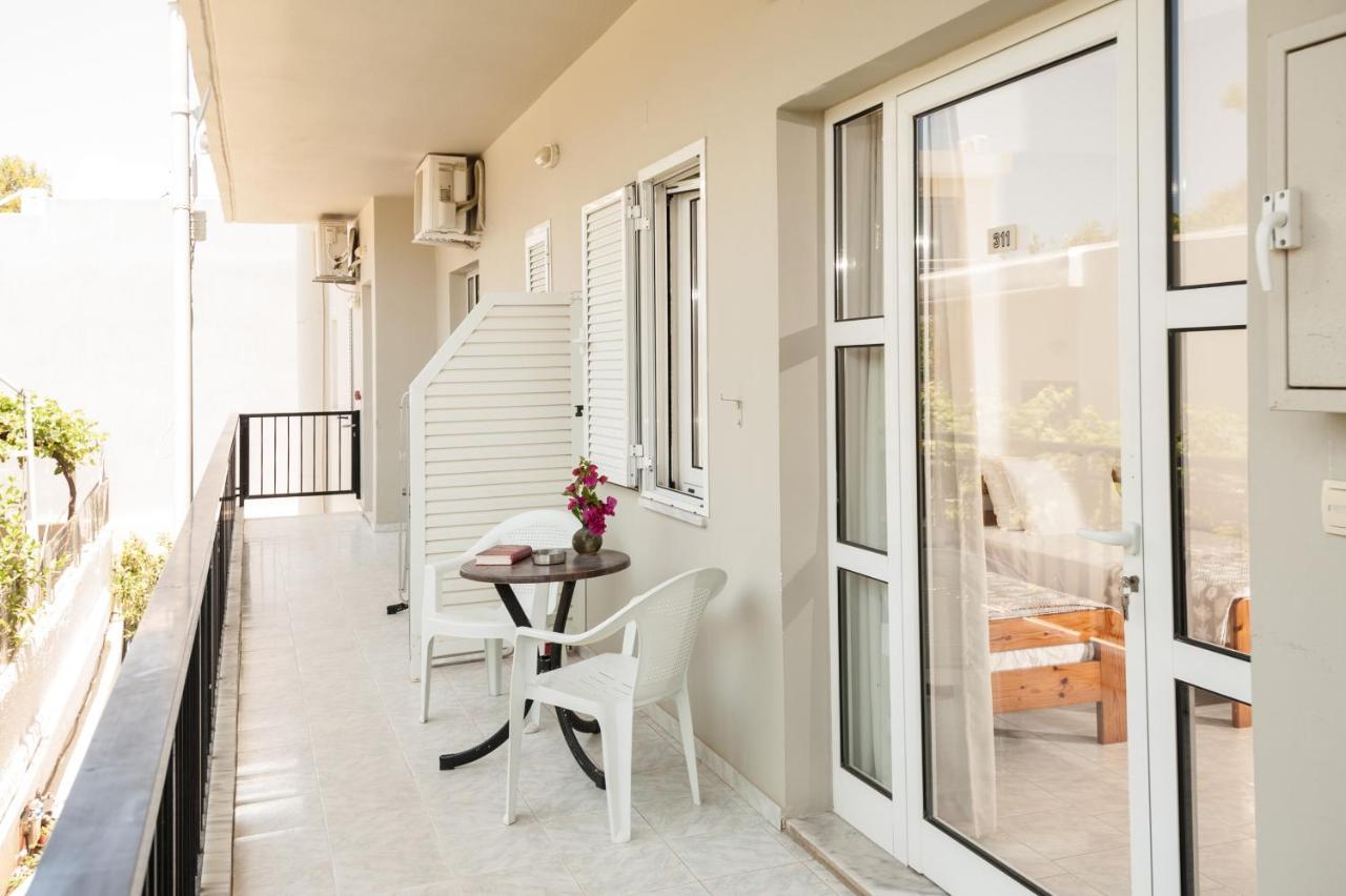 Niriis Hotel Kato Daratso Ngoại thất bức ảnh
