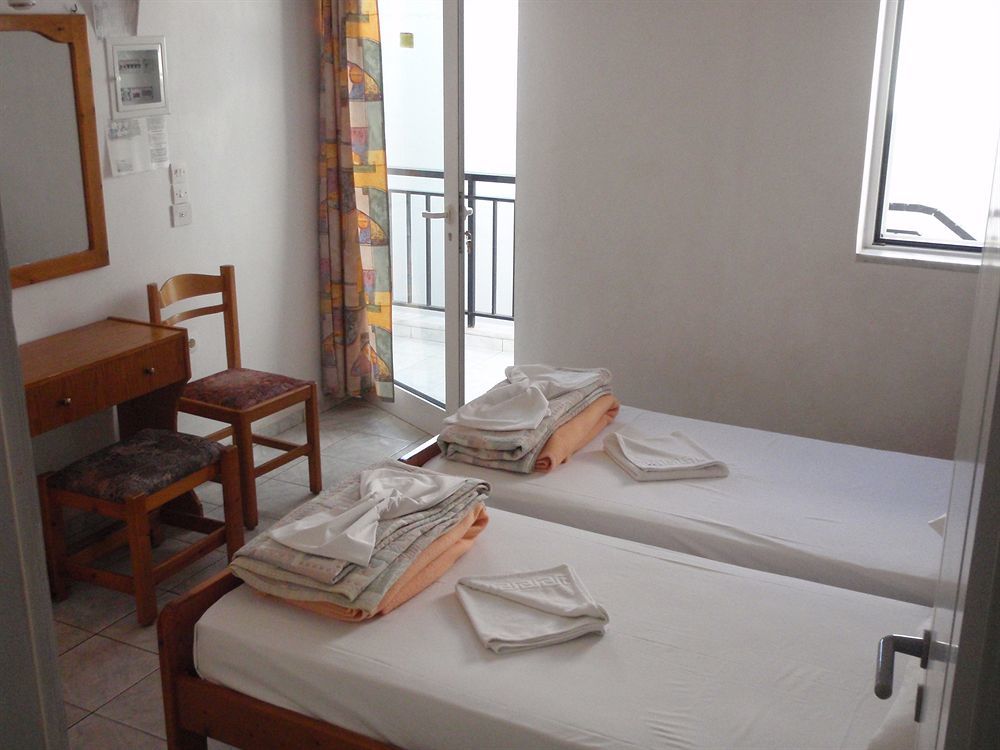 Niriis Hotel Kato Daratso Ngoại thất bức ảnh